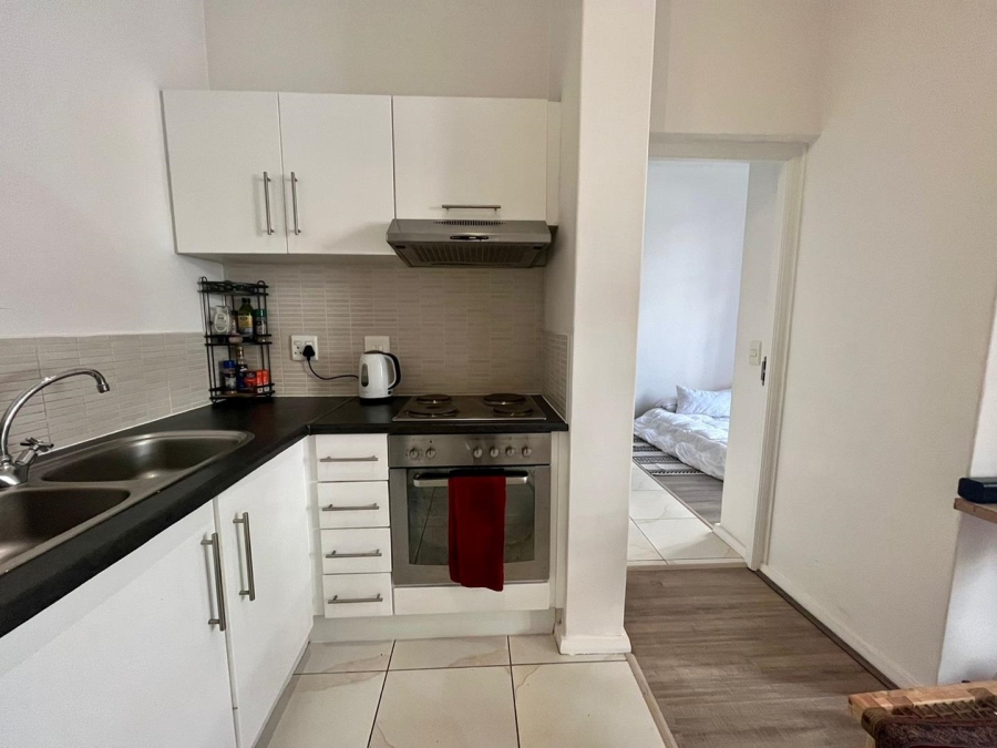 To Let 1 Bedroom Property for Rent in Muizenberg Western Cape